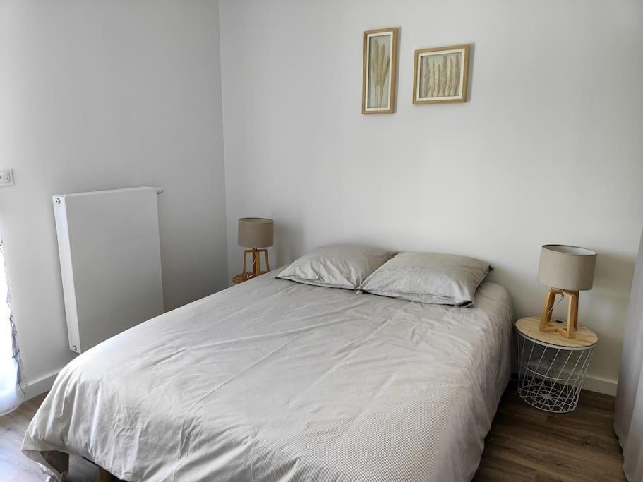 Location De Vacances A Andernos - Appartement 2 Chambres Dans Residence Neuve Экстерьер фото